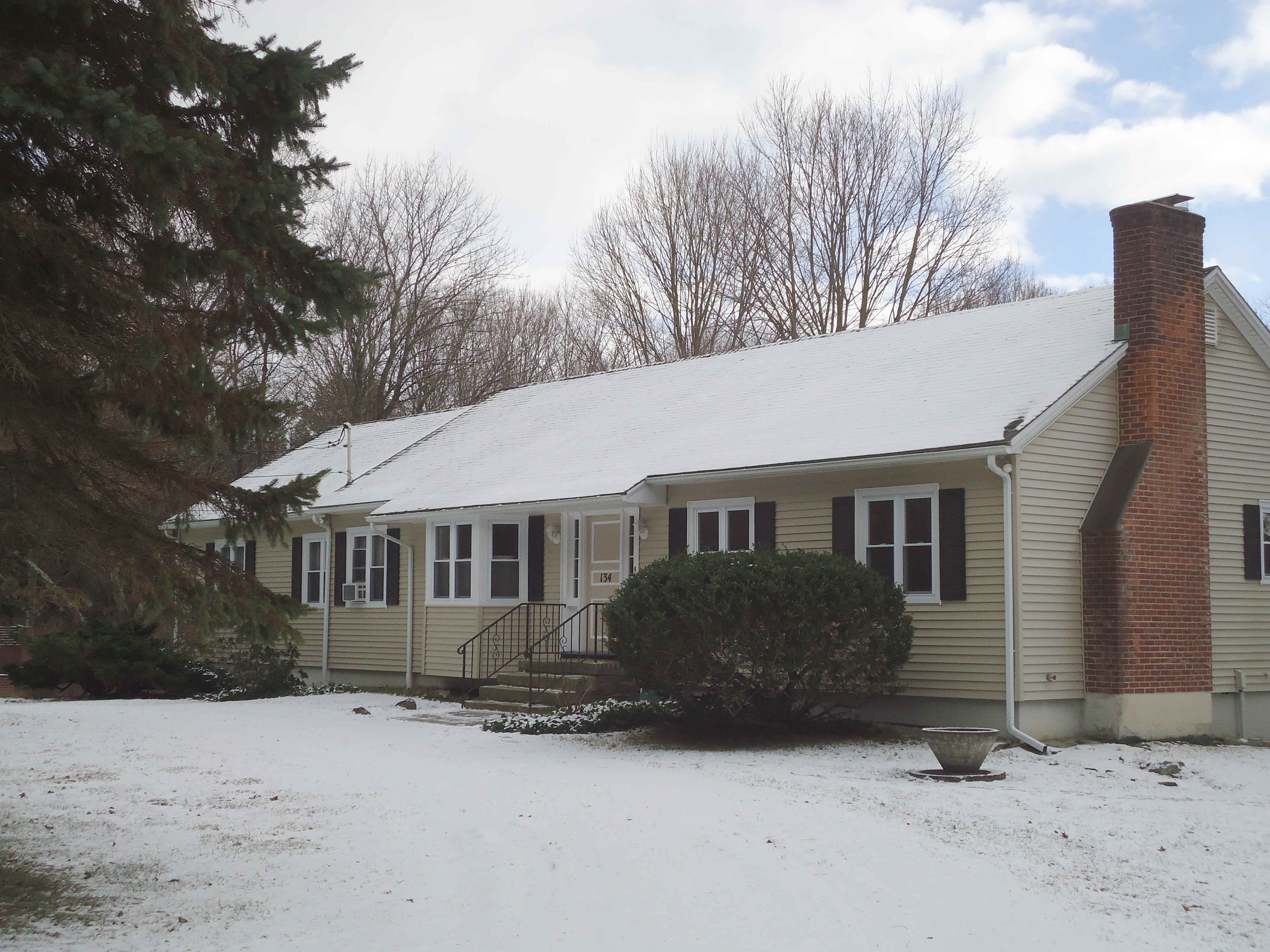Building photograph for 134 HENRY SANFORD RD
